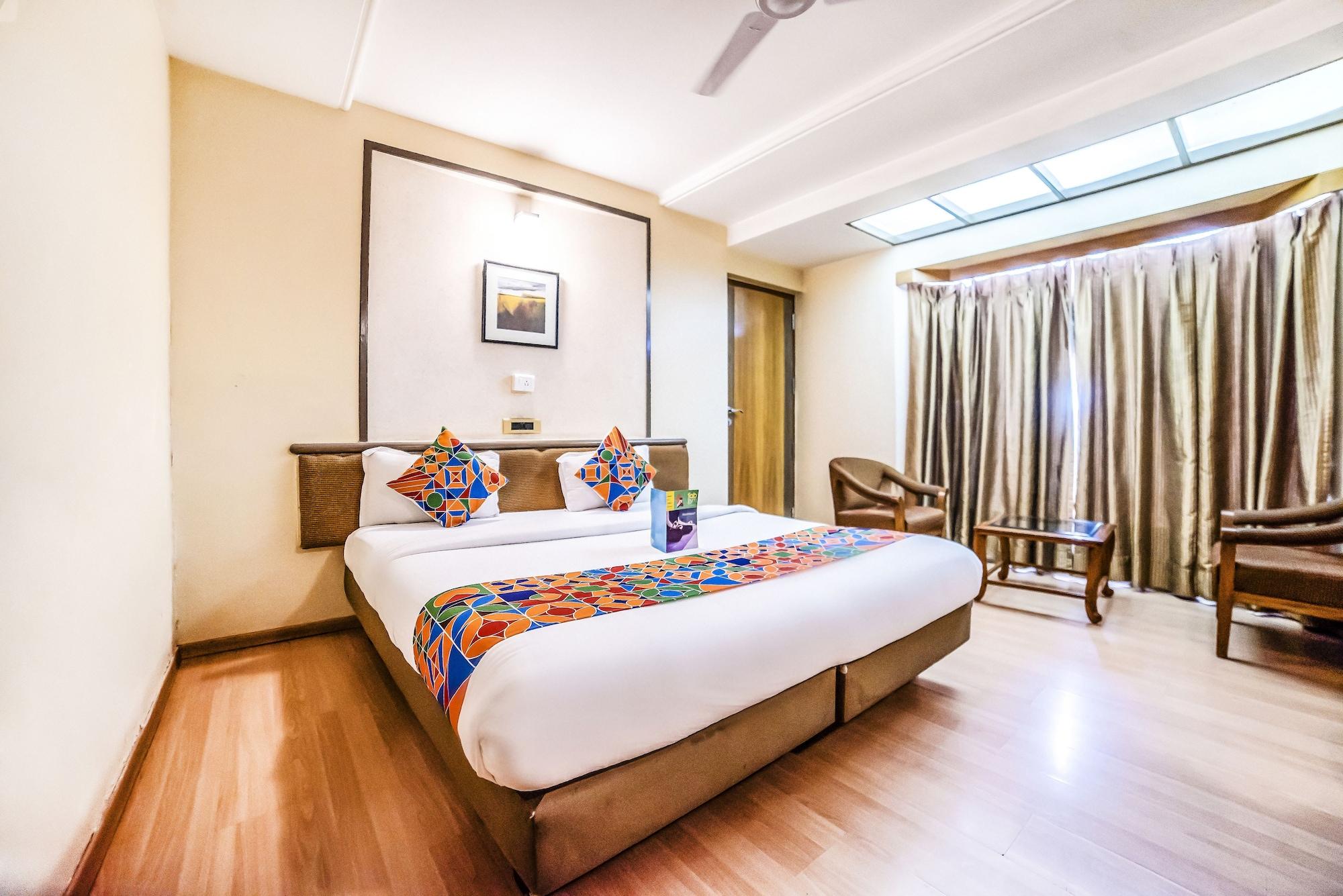 Hotel Gandharva Shivajinagar Pune Esterno foto