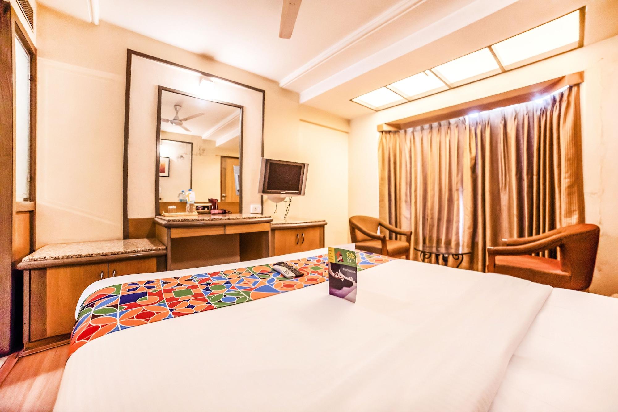 Hotel Gandharva Shivajinagar Pune Esterno foto