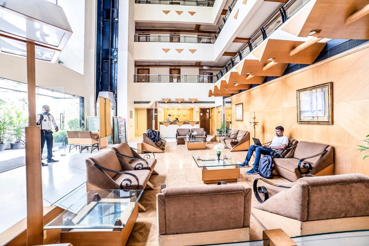 Hotel Gandharva Shivajinagar Pune Esterno foto